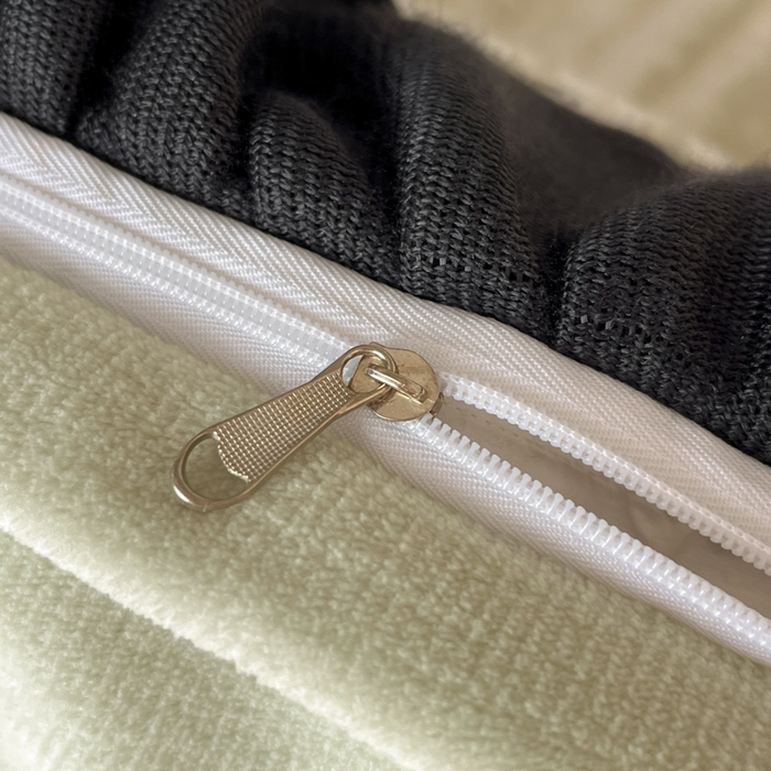 91家纺网 家纺一手货源 找家纺 索飞特家纺 2025新款秋冬赫本风牛奶绒彩印黑边四件套 玉蝴蝶-沁绿