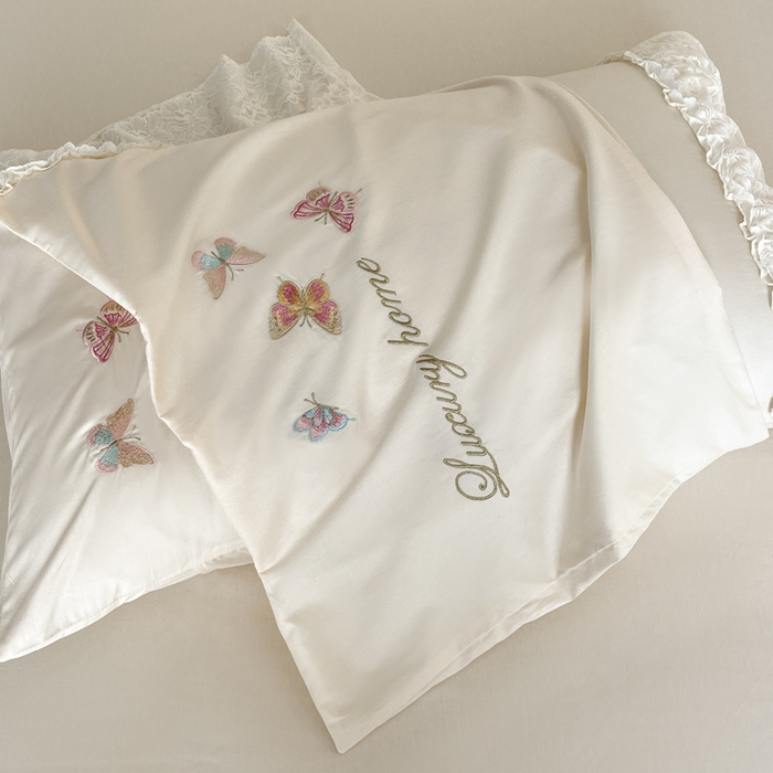 91家纺网 家纺一手货源 找家纺 （总）索飞特家纺 2025新款全棉蕾丝双层边刺绣四件套（蝶雅）