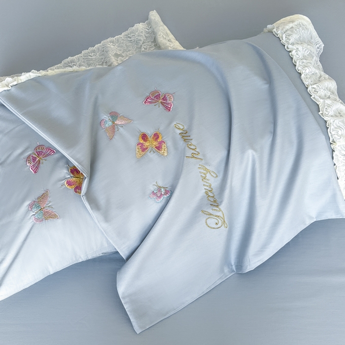 91家纺网 家纺一手货源 找家纺 索飞特家纺 2025新款全棉蕾丝双层边刺绣四件套（蝶雅） 蝶雅-蓝