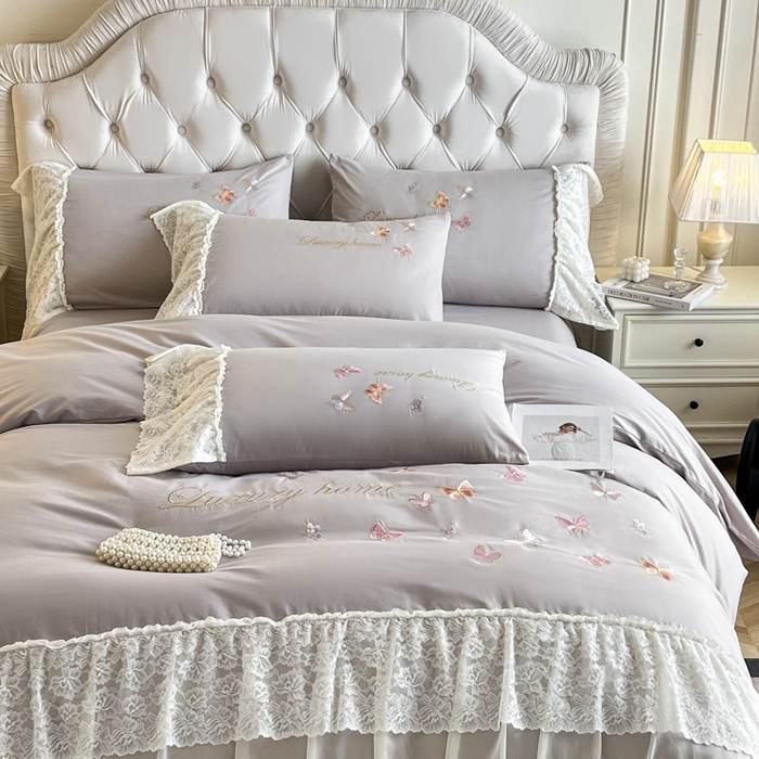 91家纺网 家纺一手货源 找家纺 索飞特家纺 2025新款全棉蕾丝双层边刺绣四件套（蝶雅） 蝶雅-紫灰