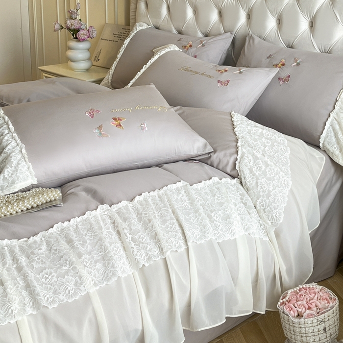91家纺网 家纺一手货源 找家纺 索飞特家纺 2025新款全棉蕾丝双层边刺绣四件套（蝶雅） 蝶雅-紫灰