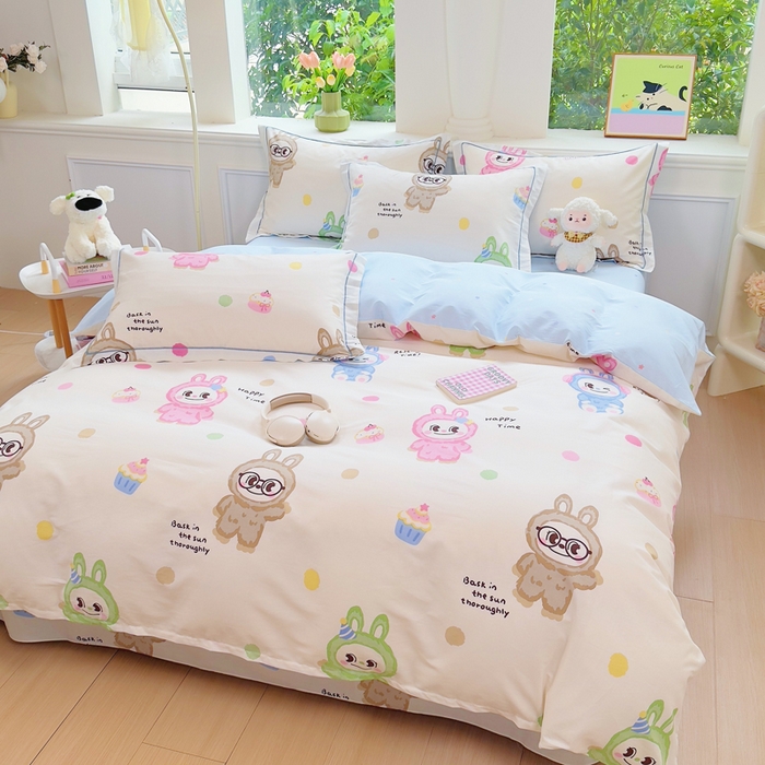 91家纺网 家纺一手货源 找家纺 铭博家纺 新款直播爆款网红全棉四件套13070印花吊边一字绣纯棉被套工艺款 彩萌布布