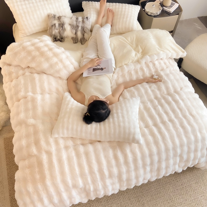 91家纺网 家纺一手货源 找家纺 （总）品乐家纺 2025新款300g泡泡兔绒四件套