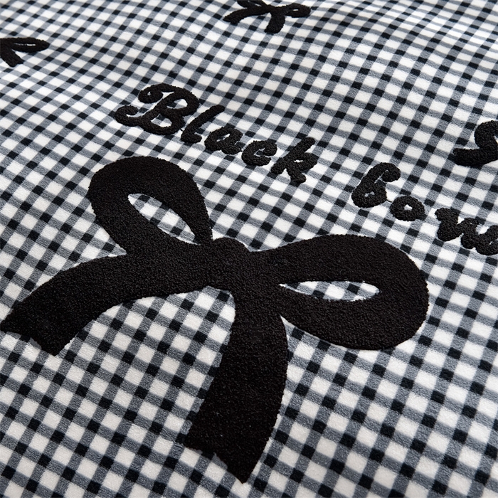 91家纺网 家纺一手货源 找家纺 （总）炫拼家纺 2025新款法式蝴蝶结毛巾绣韩版加厚小格子花边牛奶绒四件套