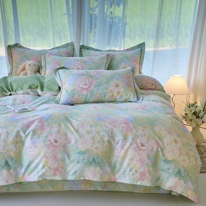 91家纺网 家纺一手货源 找家纺 铭博家纺 2025新款直播热款全棉吊边一字绣工艺款13070印花全棉单床单 白棠雾黎