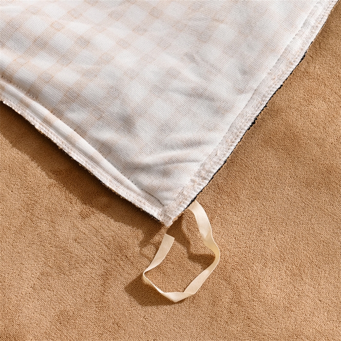 91家纺网 家纺一手货源 找家纺 炫拼家纺 2025新款法式蝴蝶结毛巾绣韩版加厚小格子花边牛奶绒四件套 法式蝴蝶结-咖