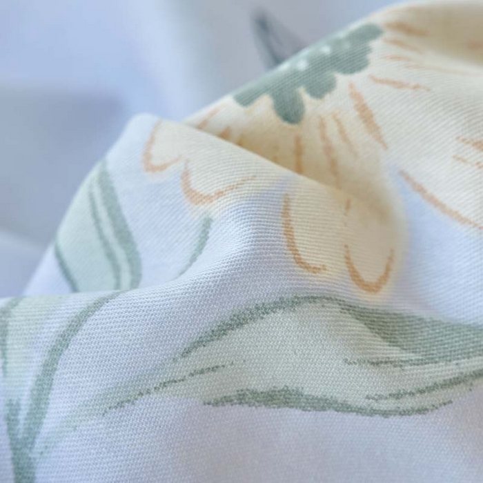 91家纺网 家纺一手货源 找家纺 铭博家纺 2025新款直播热款全棉吊边一字绣工艺款13070印花全棉单床单 花语呢喃