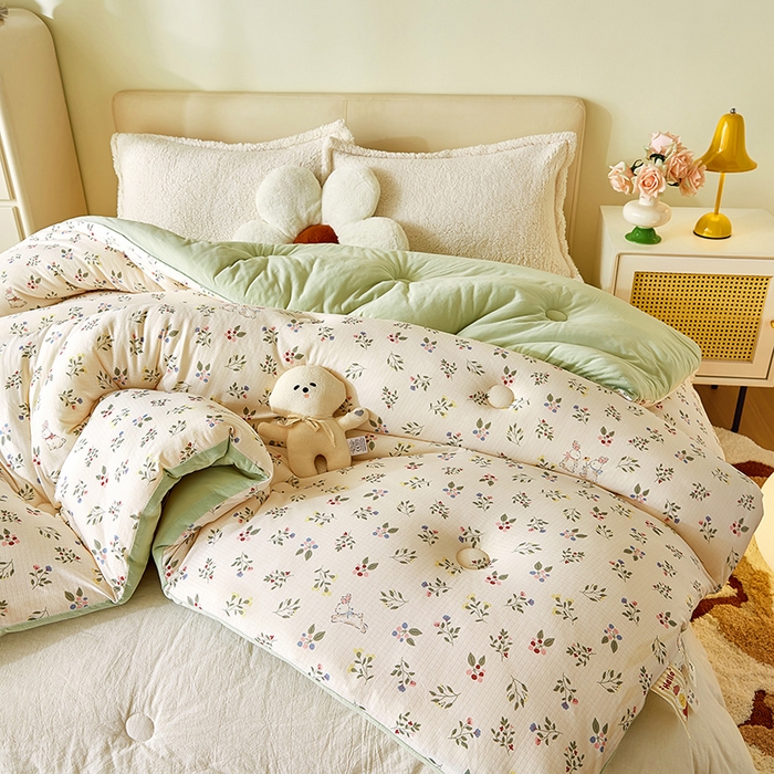 91家纺网 家纺一手货源 找家纺 （总）梦恬佳 2025新款软糯牛奶丝小提花针织棉冬被春秋被被子被芯