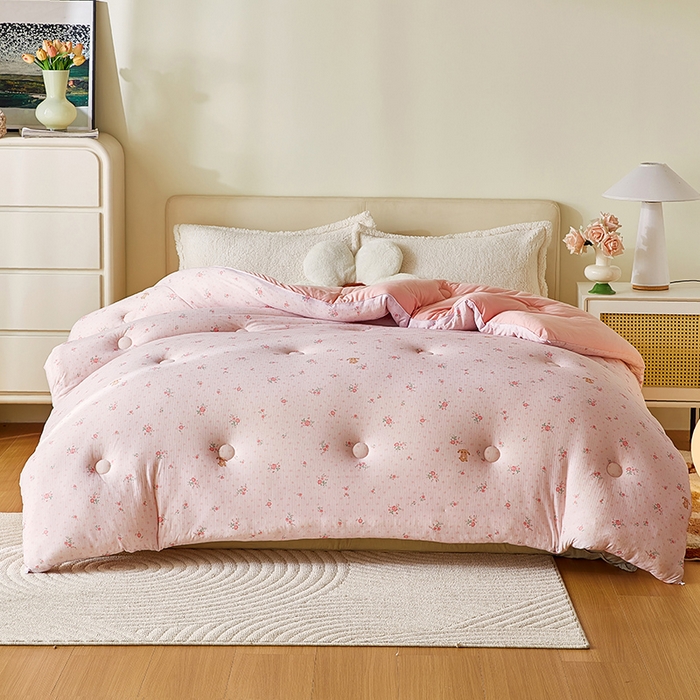 91家纺网 家纺一手货源 找家纺 梦恬佳 2025新款软糯牛奶丝小提花针织棉冬被春秋被被子被芯 呆萌兔