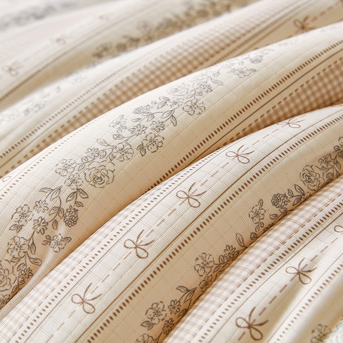 91家纺网 家纺一手货源 找家纺 梦恬佳 2025新款软糯牛奶丝小提花针织棉冬被春秋被被子被芯 如约