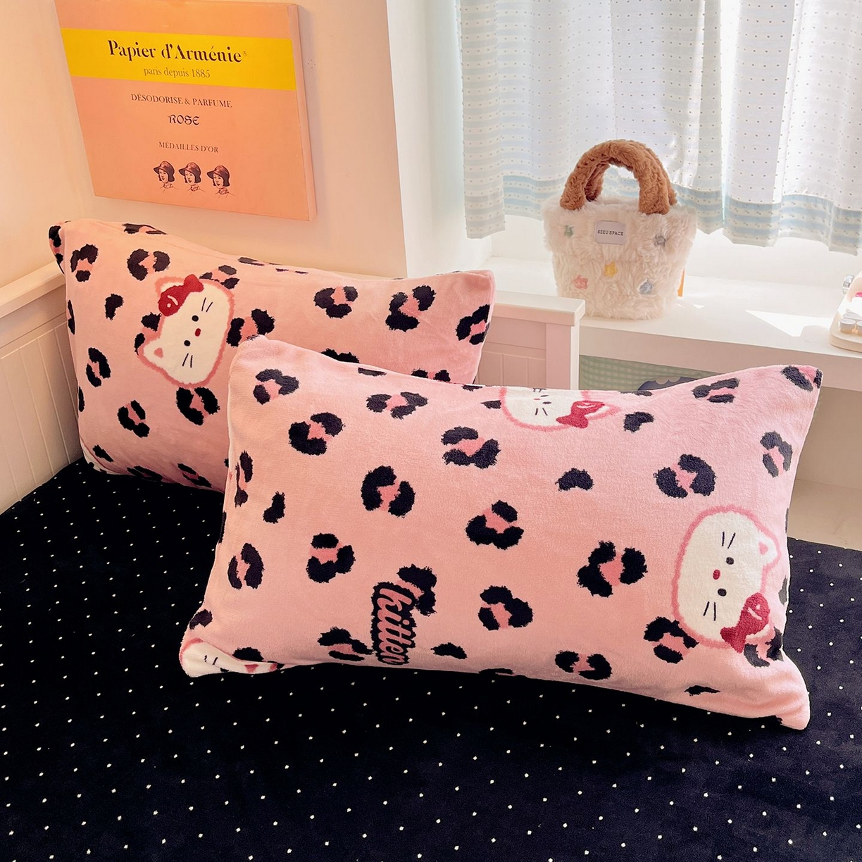 91家纺网 家纺一手货源 找家纺 金爱家 2025新款A类ins小清新少女奶油卡通可爱加厚牛奶绒四件套 绒-豹点点粉猫