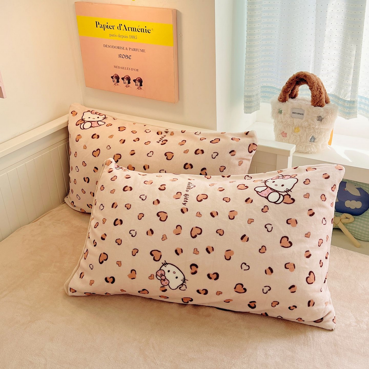 91家纺网 家纺一手货源 找家纺 金爱家 2025新款A类ins小清新少女奶油卡通可爱加厚牛奶绒四件套 绒-豹纹心心猫咖