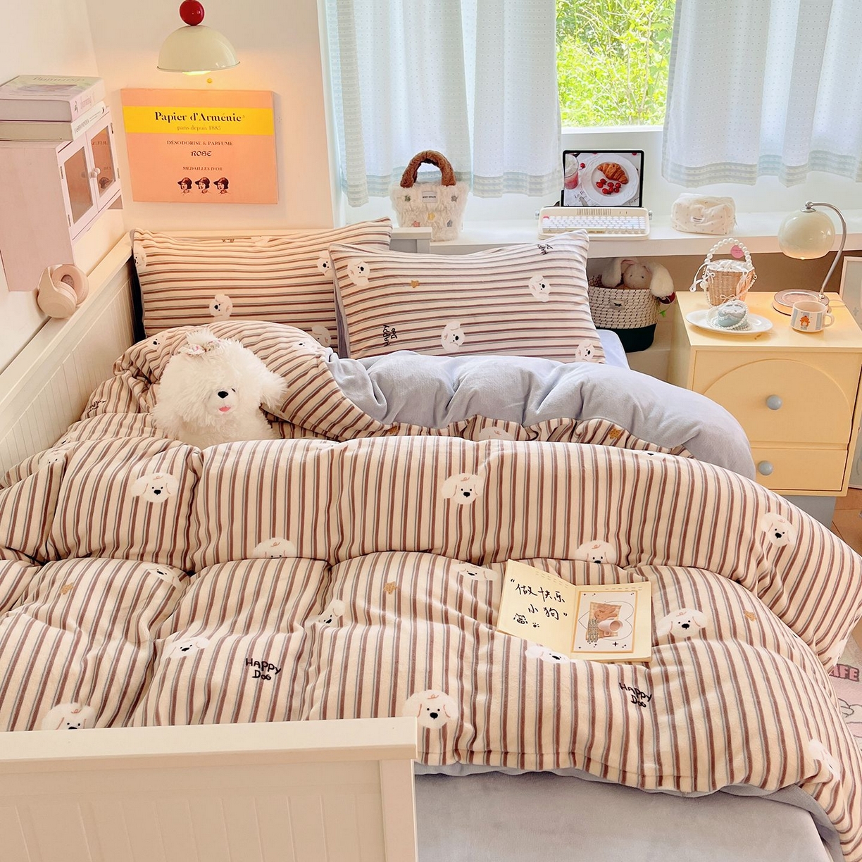 91家纺网 家纺一手货源 找家纺 金爱家 2025新款A类ins小清新少女奶油卡通可爱加厚牛奶绒四件套 绒-彩条星星狗