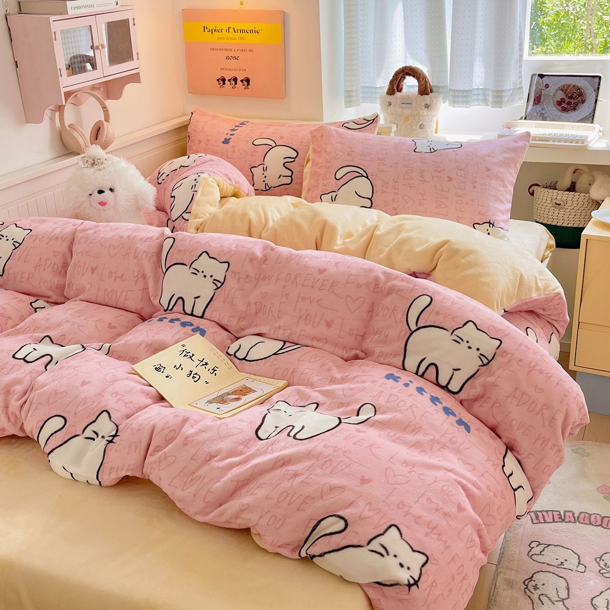 91家纺网 家纺一手货源 找家纺 金爱家 2025新款A类ins小清新少女奶油卡通可爱加厚牛奶绒四件套 绒-粉奶黄猫