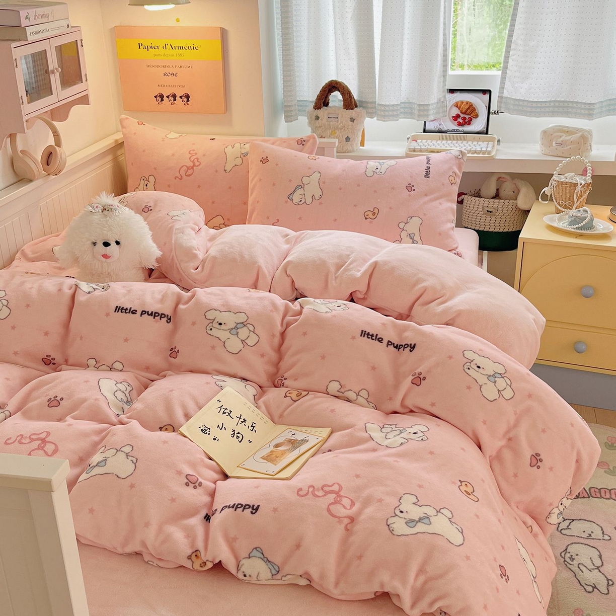 91家纺网 家纺一手货源 找家纺 金爱家 2025新款A类ins小清新少女奶油卡通可爱加厚牛奶绒四件套 绒-粉小狗