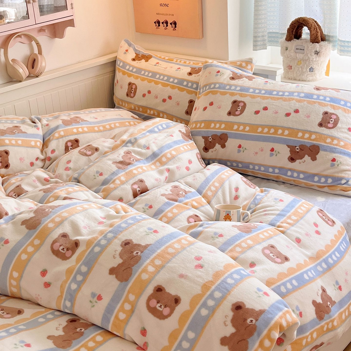 91家纺网 家纺一手货源 找家纺 金爱家 2025新款A类ins小清新少女奶油卡通可爱加厚牛奶绒四件套 绒-可爱熊