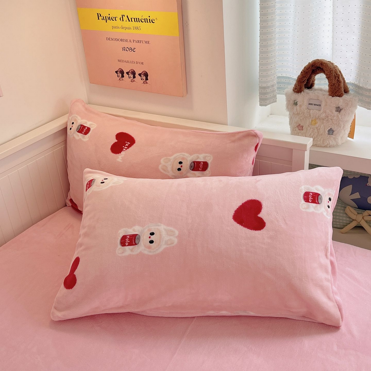 91家纺网 家纺一手货源 找家纺 金爱家 2025新款A类ins小清新少女奶油卡通可爱加厚牛奶绒四件套 绒-可乐甜甜