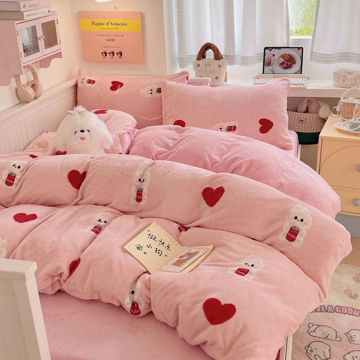 91家纺网 家纺一手货源 找家纺 金爱家 2025新款A类ins小清新少女奶油卡通可爱加厚牛奶绒四件套 绒-可乐甜甜