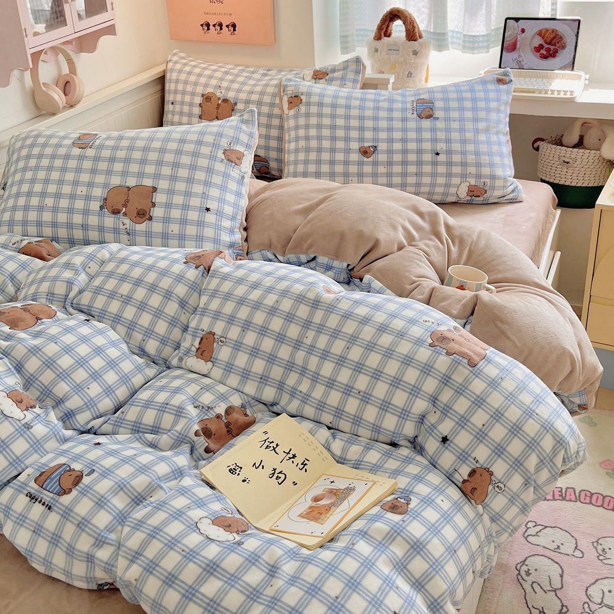 91家纺网 家纺一手货源 找家纺 金爱家 2025新款A类ins小清新少女奶油卡通可爱加厚牛奶绒四件套 绒-蓝格卡皮巴拉