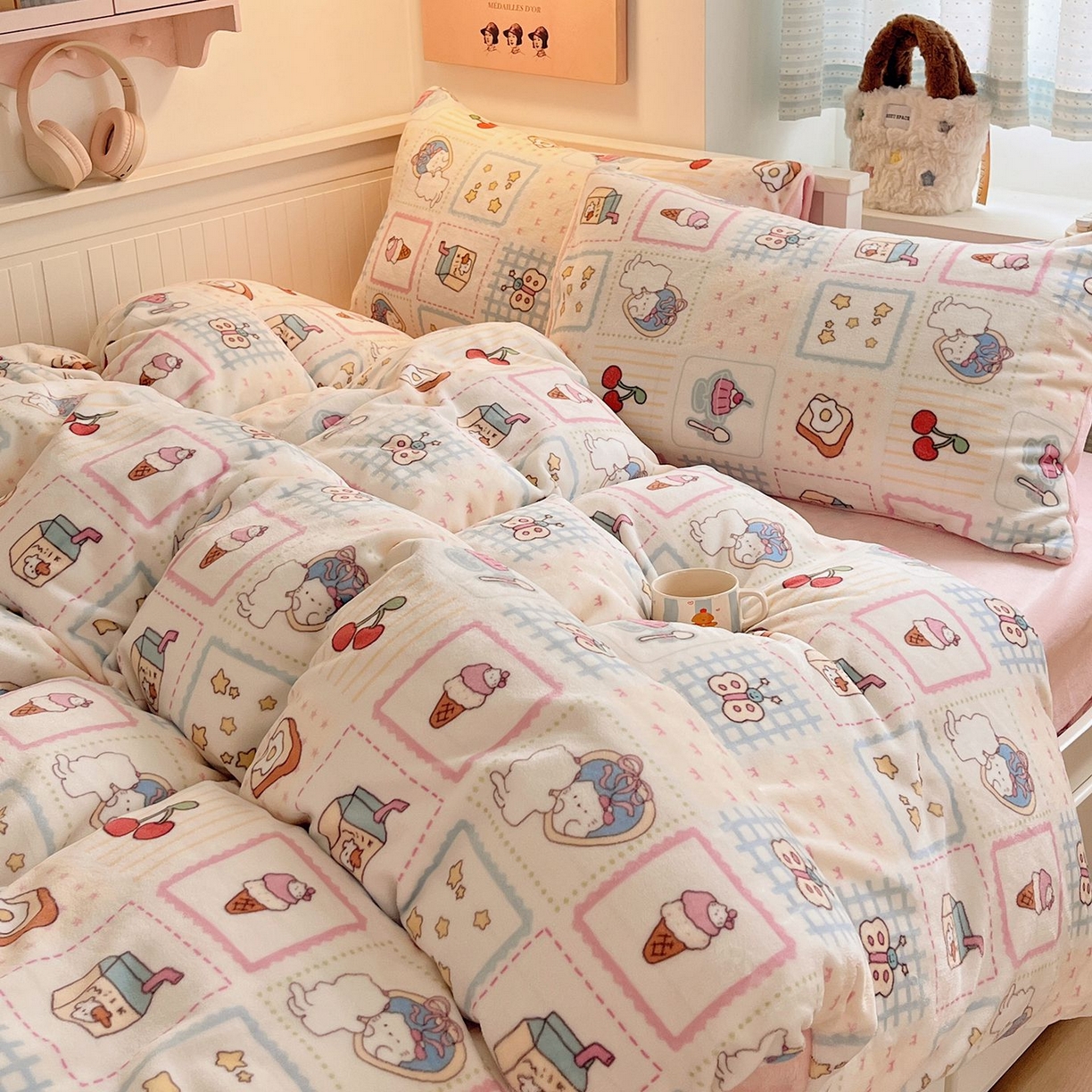 91家纺网 家纺一手货源 找家纺 金爱家 2025新款A类ins小清新少女奶油卡通可爱加厚牛奶绒四件套 绒-糖果屋