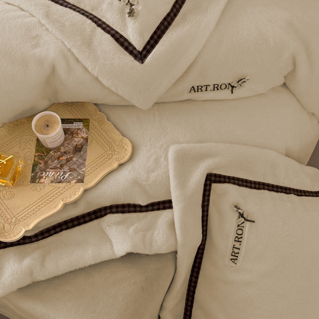 91家纺网 家纺一手货源 找家纺 玖玖爱家纺 2025新款380克高克重大兔毛四件套 卡其