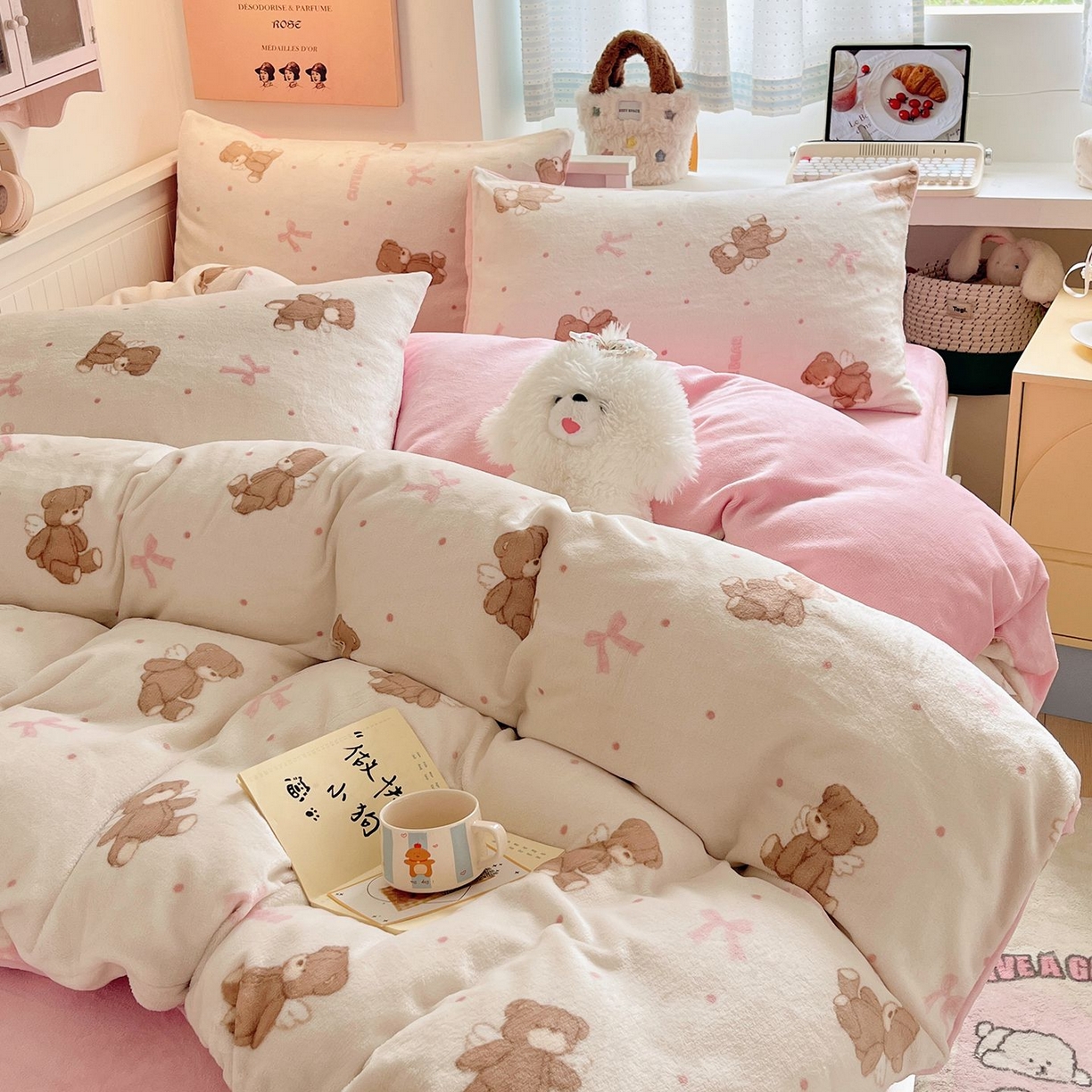 91家纺网 家纺一手货源 找家纺 金爱家 2025新款A类ins小清新少女奶油卡通可爱加厚牛奶绒四件套 绒-幸运熊