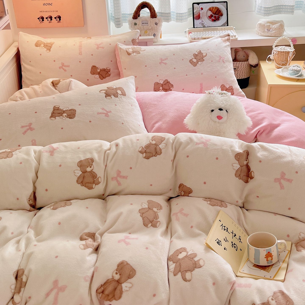 91家纺网 家纺一手货源 找家纺 金爱家 2025新款A类ins小清新少女奶油卡通可爱加厚牛奶绒四件套 绒-幸运熊