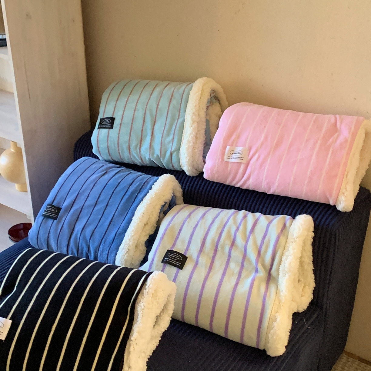 91家纺网 家纺一手货源 找家纺 （总）桃喜 2025秋冬新款牛奶绒羊羔绒毛毯条纹系列