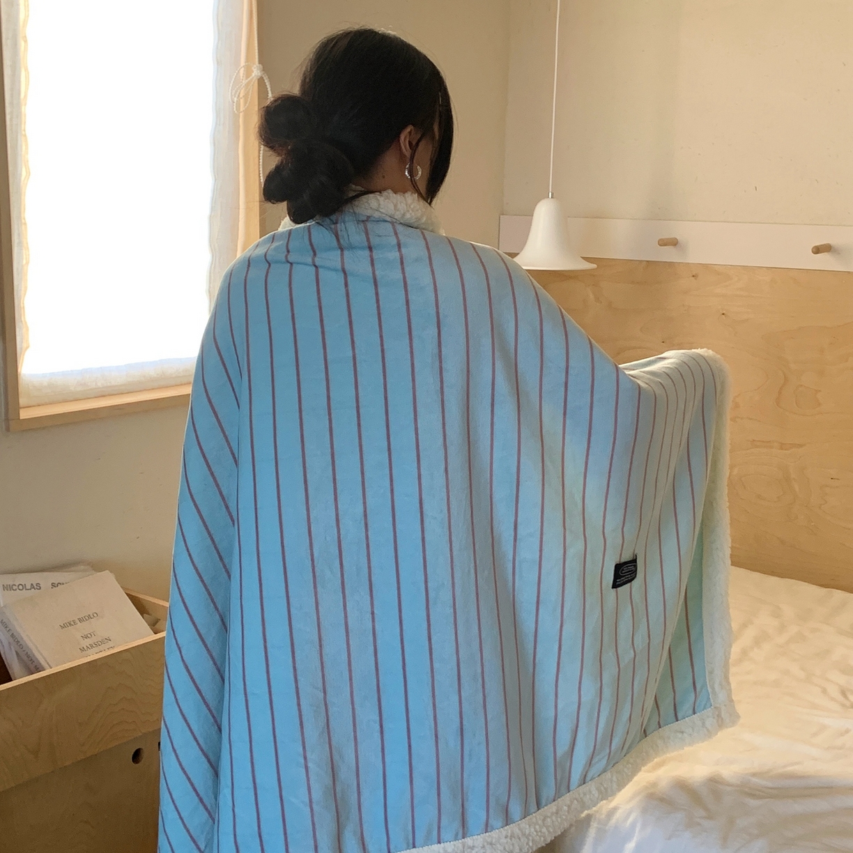 91家纺网 家纺一手货源 找家纺 （总）桃喜 2025秋冬新款牛奶绒羊羔绒毛毯条纹系列