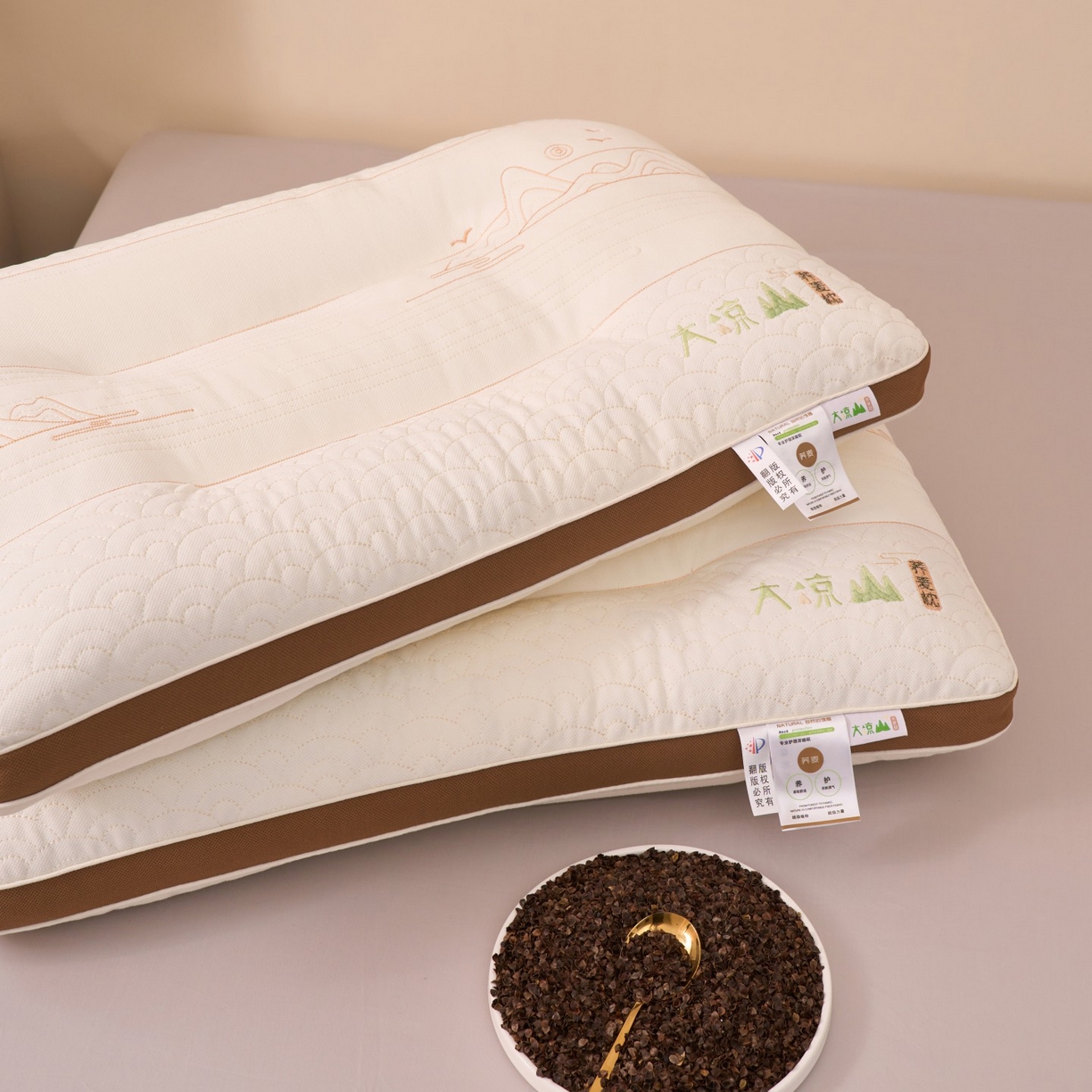 91家纺网 家纺一手货源 找家纺 晚儿 2025新款大凉山荞麦枕头枕芯 大凉山荞麦-波浪纹