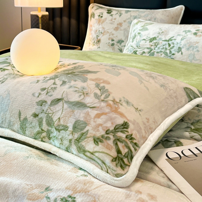 91家纺网 家纺一手货源 找家纺 诺梵家纺 2025新款牛奶绒印花包边四件套 芬芳-绿