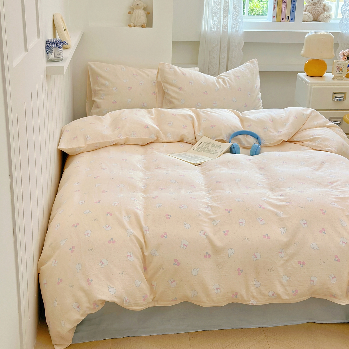 91家纺网 家纺一手货源 找家纺 麦伦 2025年新品 --全棉有氧双层纱简约款系列 兔小白（米）