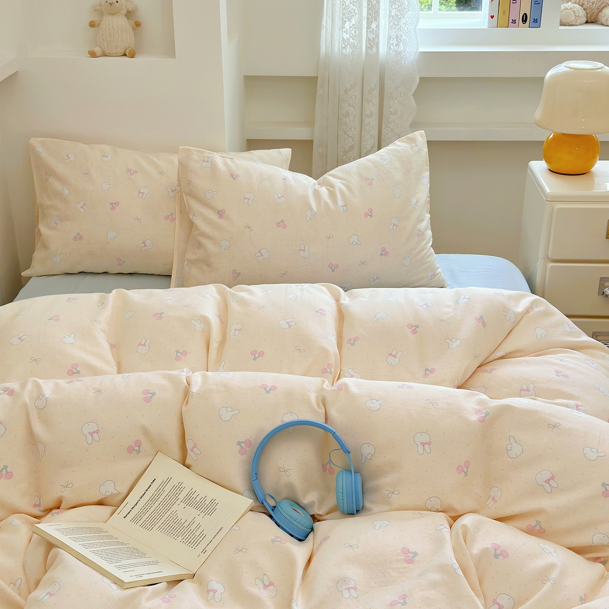 91家纺网 家纺一手货源 找家纺 麦伦 2025年新品 --全棉有氧双层纱简约款系列 兔小白（米）