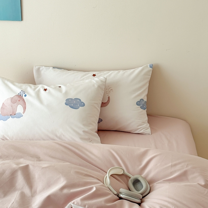 91家纺网 家纺一手货源 找家纺 窝米 2025新款全棉纯棉火山磨毛卡通系列四件套-第一组 向云端