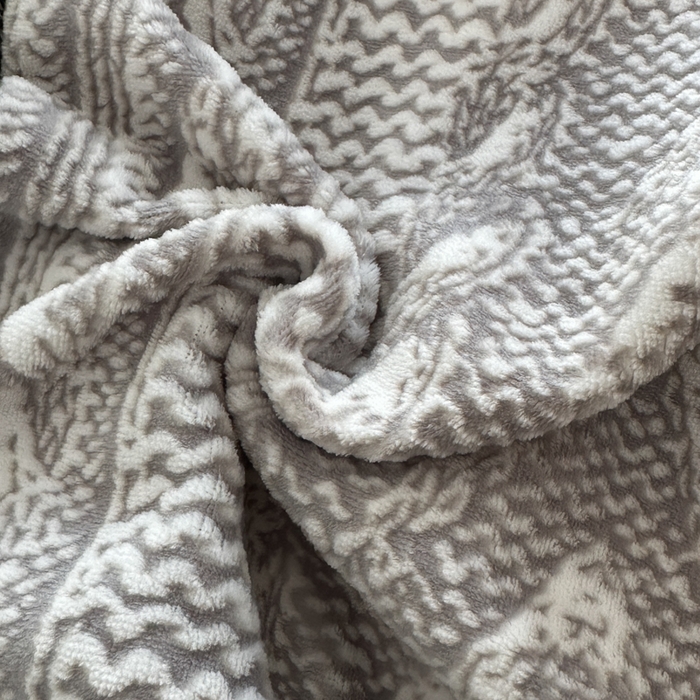 91家纺网 家纺一手货源 找家纺 极简 2025新款立体雕花牛奶绒荷叶边四件套 巴黎-灰