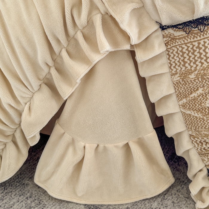 91家纺网 家纺一手货源 找家纺 极简 2025新款立体雕花牛奶绒荷叶边四件套 巴黎-金