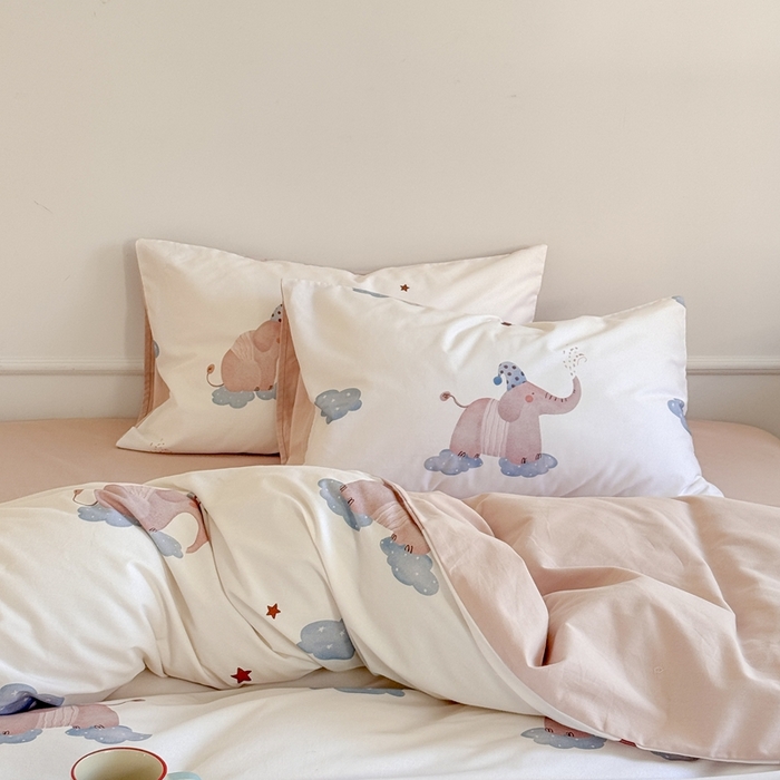 91家纺网 家纺一手货源 找家纺 窝米 2025新款全棉纯棉火山磨毛卡通系列四件套-第二组 向云端