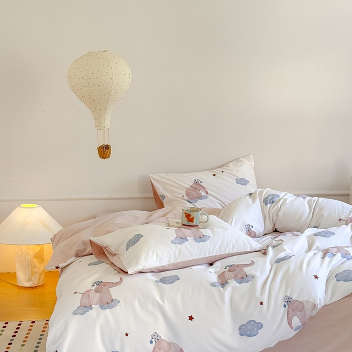 91家纺网 家纺一手货源 找家纺 窝米 2025新款全棉纯棉火山磨毛卡通系列四件套-第二组 向云端