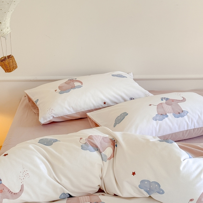 91家纺网 家纺一手货源 找家纺 窝米 2025新款全棉纯棉火山磨毛卡通系列四件套-第二组 向云端