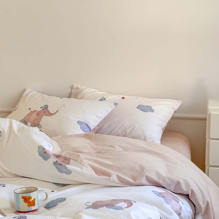91家纺网 家纺一手货源 找家纺 窝米 2025新款全棉纯棉火山磨毛卡通系列四件套-第二组 向云端