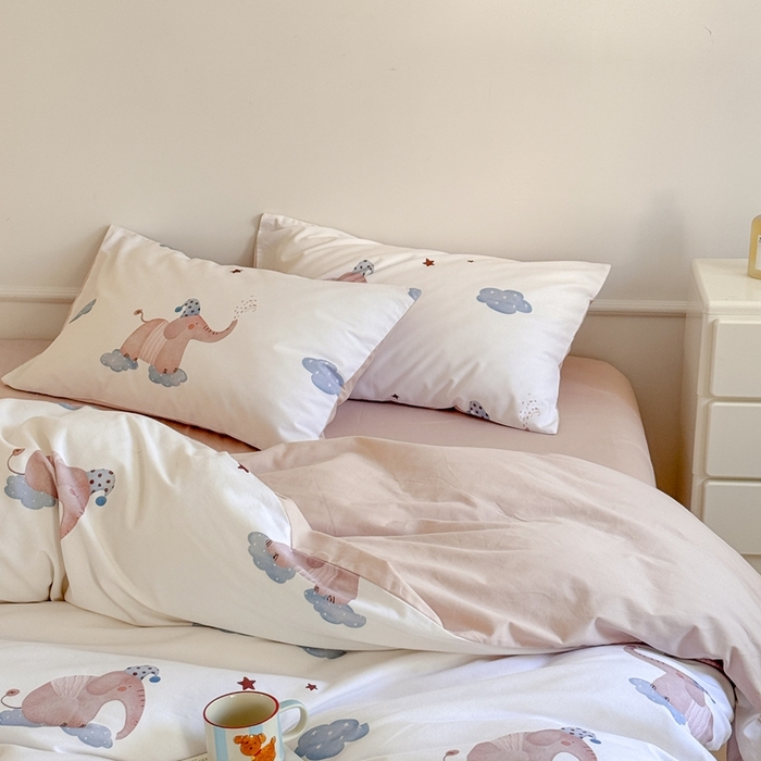 91家纺网 家纺一手货源 找家纺 窝米 2025新款全棉纯棉火山磨毛卡通系列四件套-第二组 向云端
