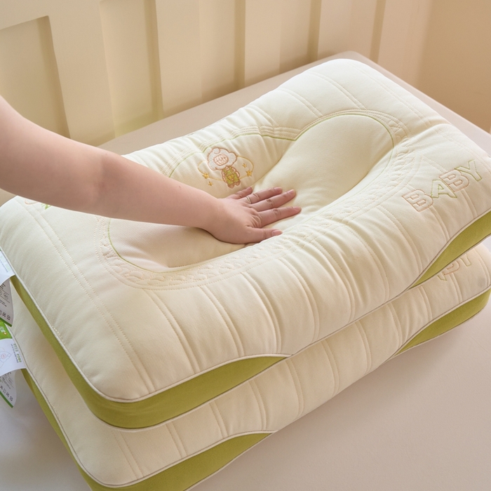 91家纺网 家纺一手货源 找家纺 芯奇想 2025新款云宝 学生护颈枕 绿色