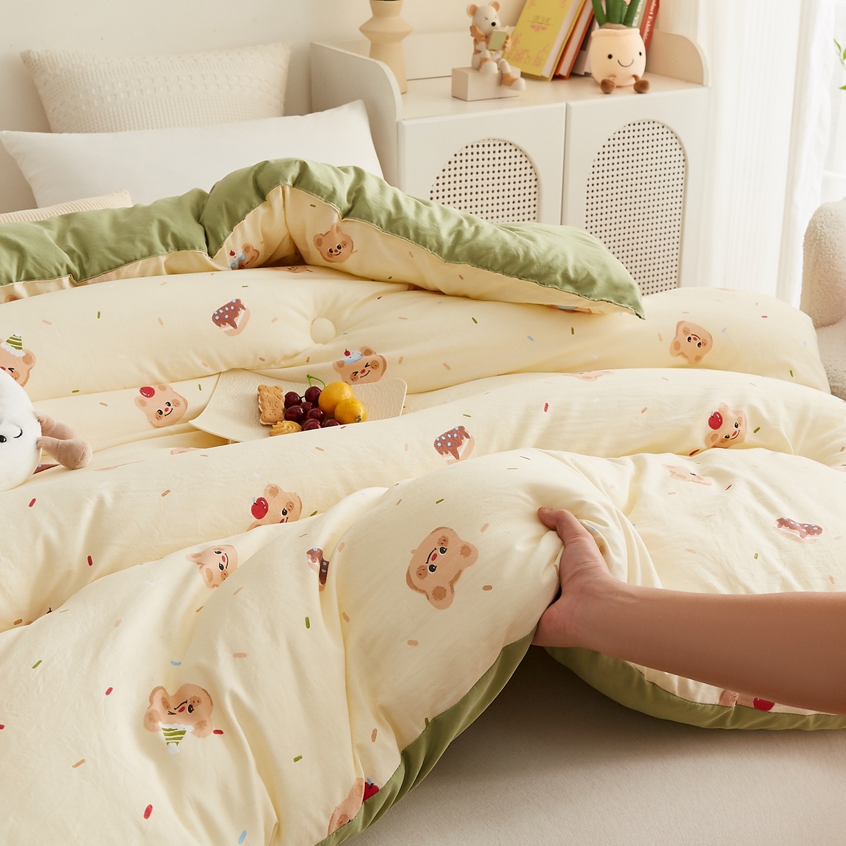 91家纺网 家纺一手货源 找家纺 湘之帛 2025新款A类云朵棉超柔抗菌冬被被子被芯 蛋糕熊熊