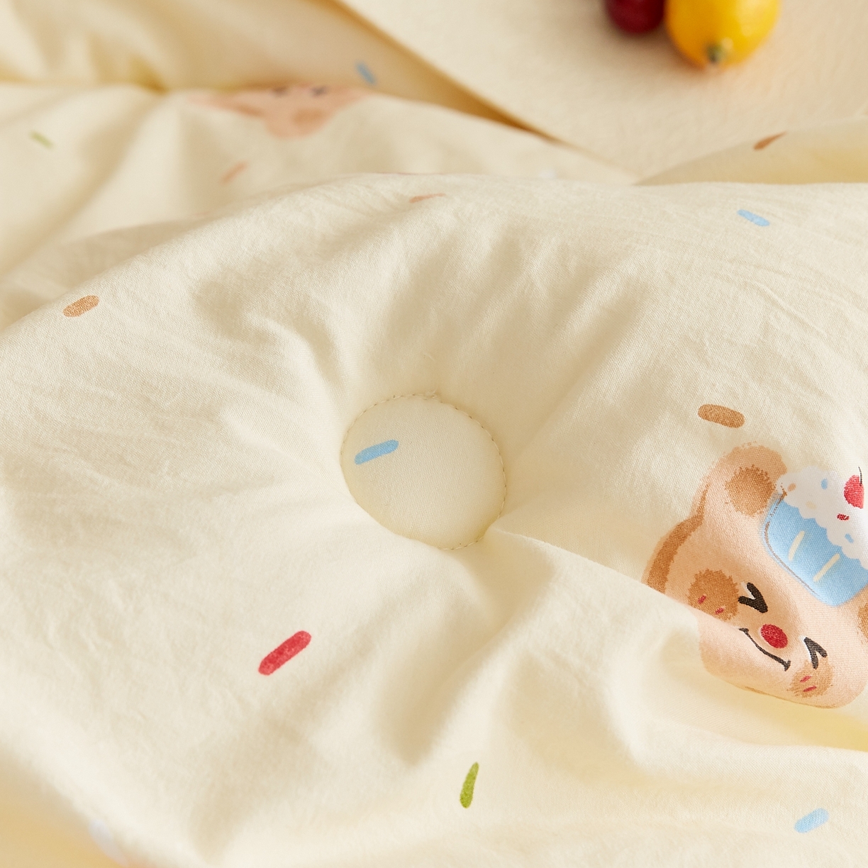 91家纺网 家纺一手货源 找家纺 湘之帛 2025新款A类云朵棉超柔抗菌冬被被子被芯 蛋糕熊熊