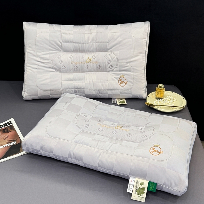 91家纺网 家纺一手货源 找家纺 芯奇想 2025新款棋盘格护颈枕 灰色