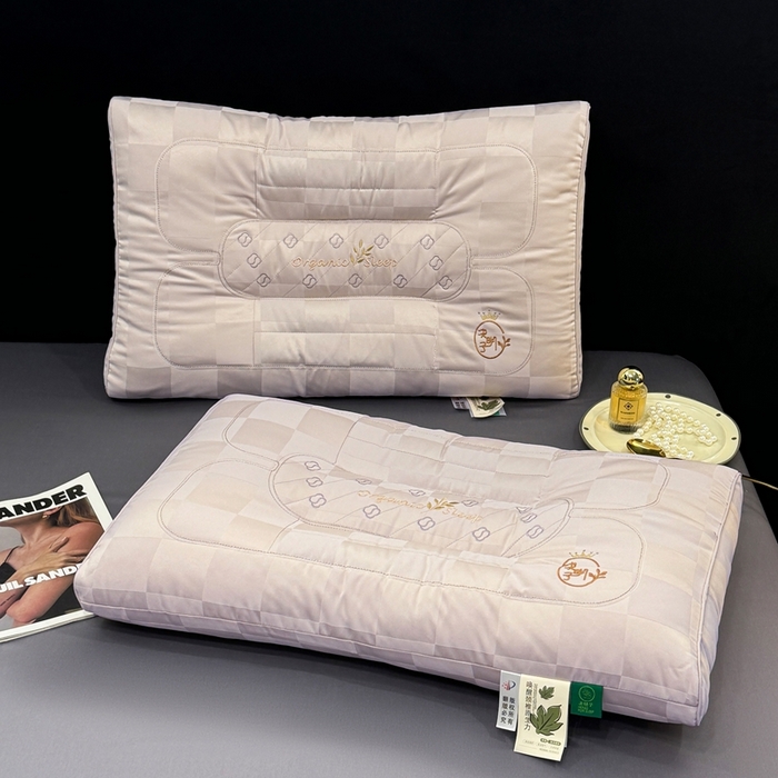 芯奇想 2025新款棋盘格护颈枕 咖色