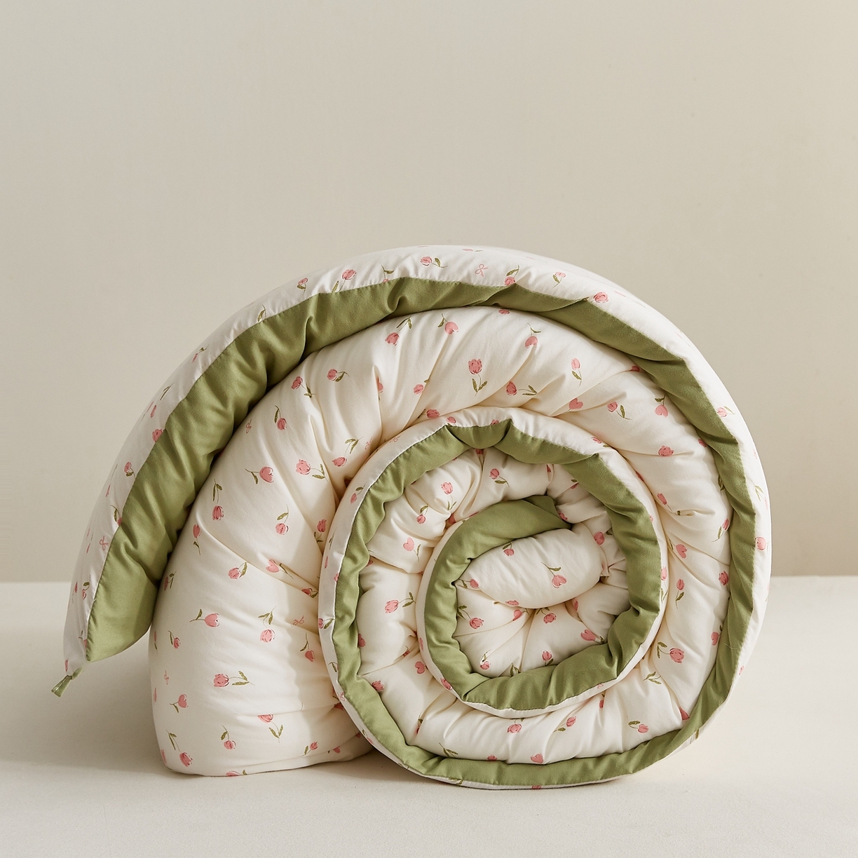 91家纺网 家纺一手货源 找家纺 湘之帛 2025新款A类云朵棉超柔抗菌冬被被子被芯 冬日玫瑰