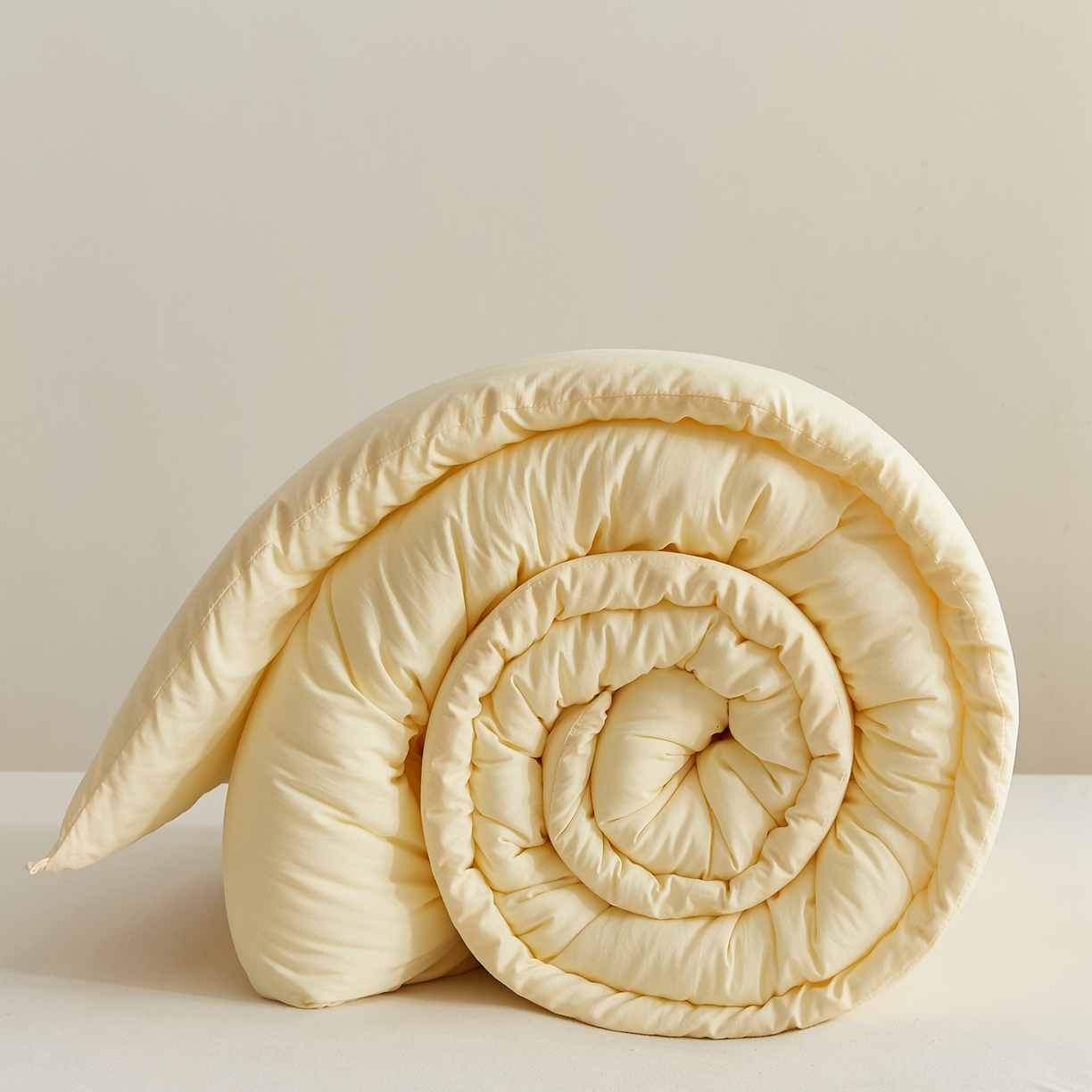 91家纺网 家纺一手货源 找家纺 湘之帛 2025新款A类云朵棉超柔抗菌冬被被子被芯 熊猫肚肚被-奶油黄