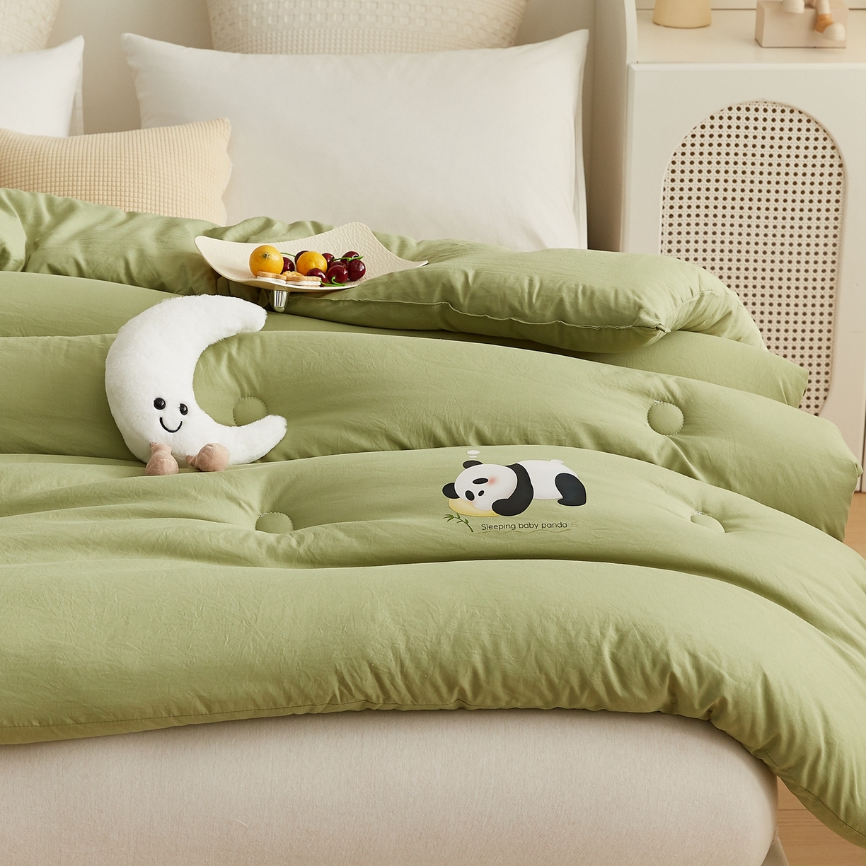 91家纺网 家纺一手货源 找家纺 湘之帛 2025新款A类云朵棉超柔抗菌冬被被子被芯 熊猫肚肚被-庆绿