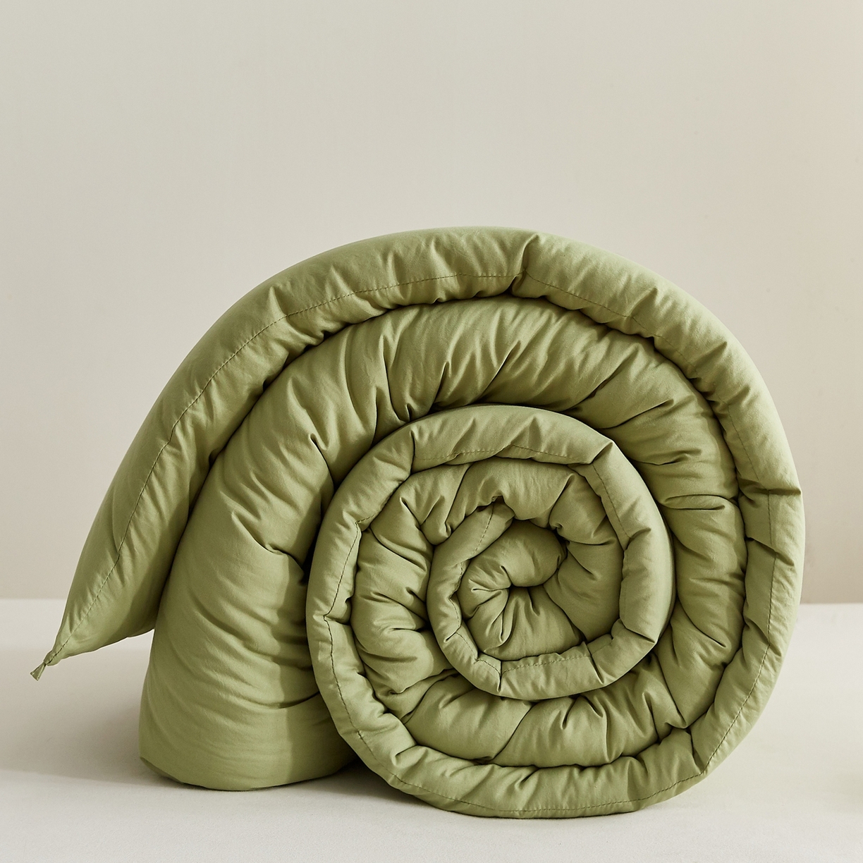 91家纺网 家纺一手货源 找家纺 湘之帛 2025新款A类云朵棉超柔抗菌冬被被子被芯 熊猫肚肚被-庆绿